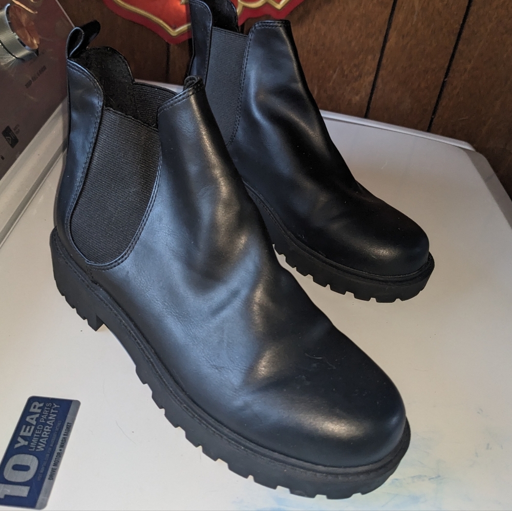 Black Faux Leather Chelsea Ankle Boots, Divided Brand, Size 8